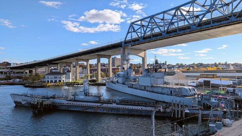 Scenic Waterfront Location at Fall River