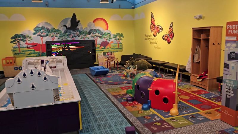 Cox Science Center & Aquarium