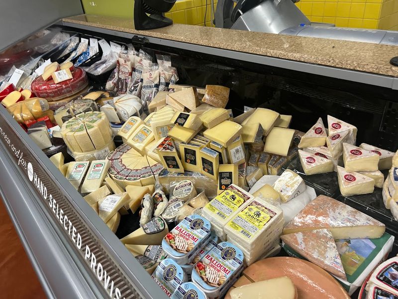 Weaver Street Market - Carrboro / Chapel Hill / Hillsborough