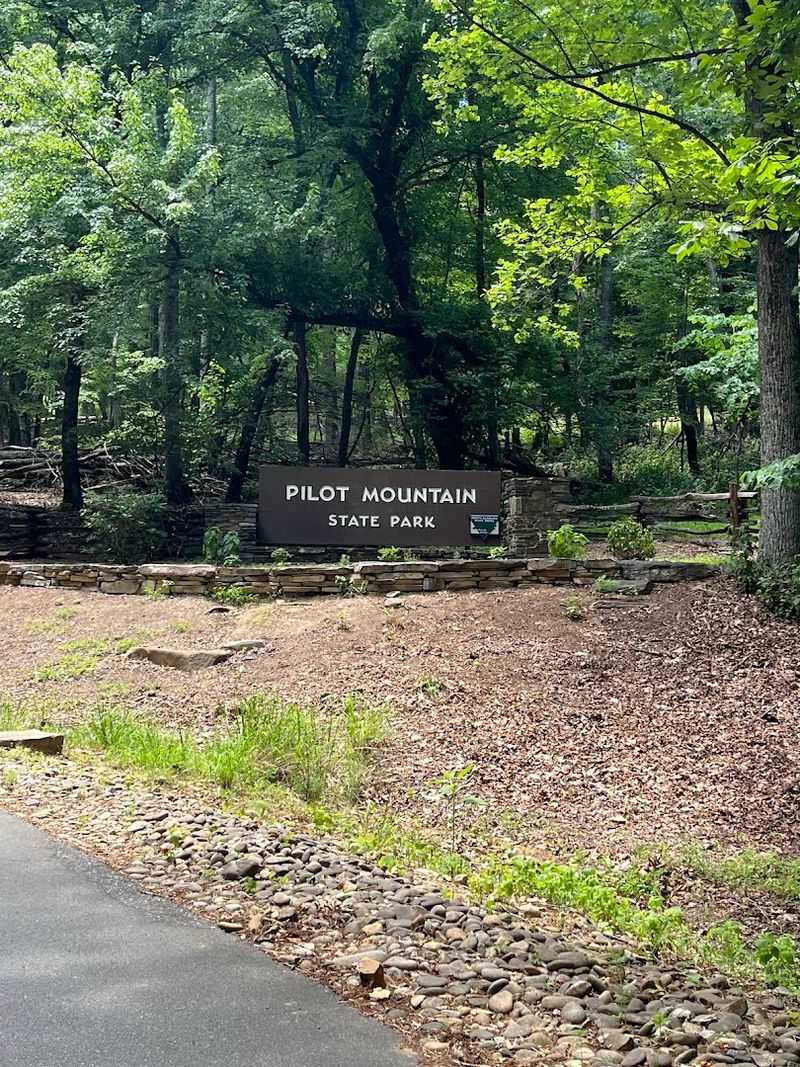 Pilot Mountain Loop Trail