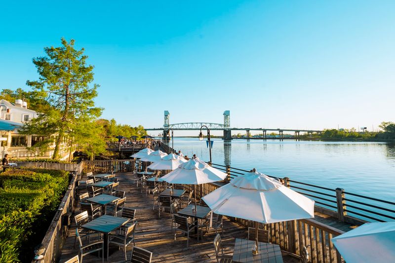 Elijah&rsquo;s Restaurant - Wilmington Riverwalk