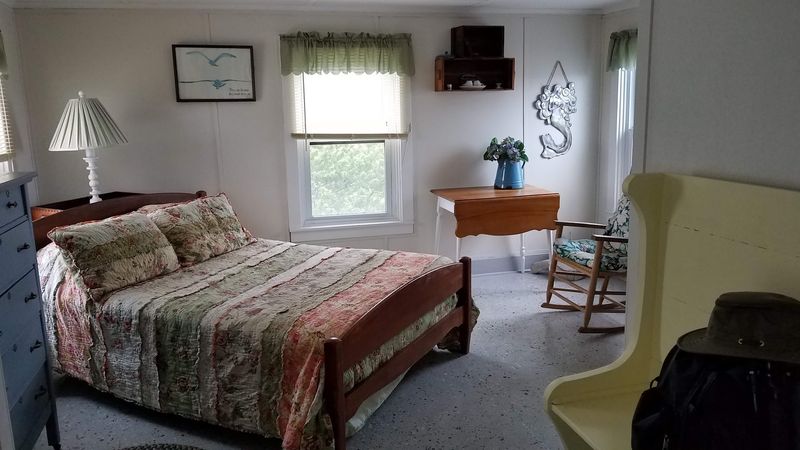 Planning Your Visit: Tips for Day-Trippers and Overnight Guests