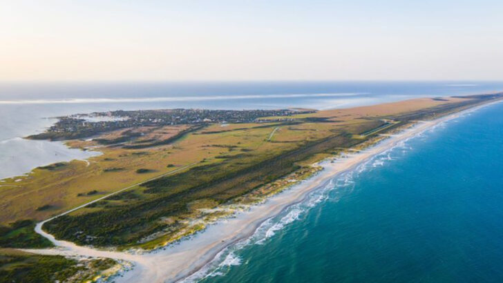 One of North Carolina&rsquo;s Most Remote Islands Requires a Ferry and Has 300 Years of Pirate History You Can Still Trace on Foot
