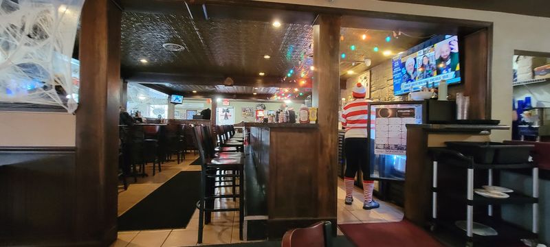 Service, Vibe, And What To Expect Inside