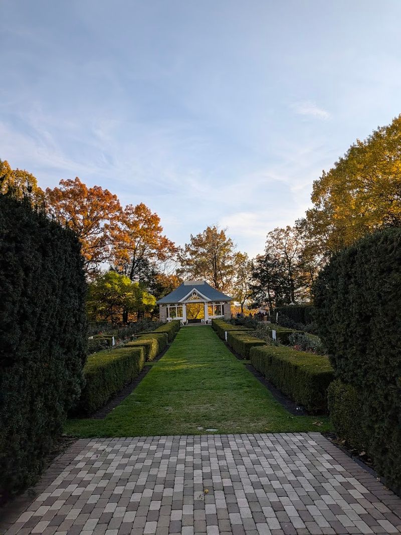 A Garden Designed for Scenic Beauty