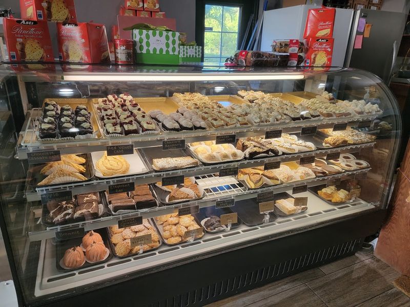 Amici Family Bakery - Melbourne