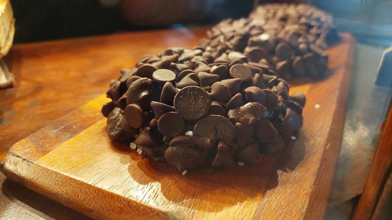 Vanilla-Infused Dough With Deep Flavor