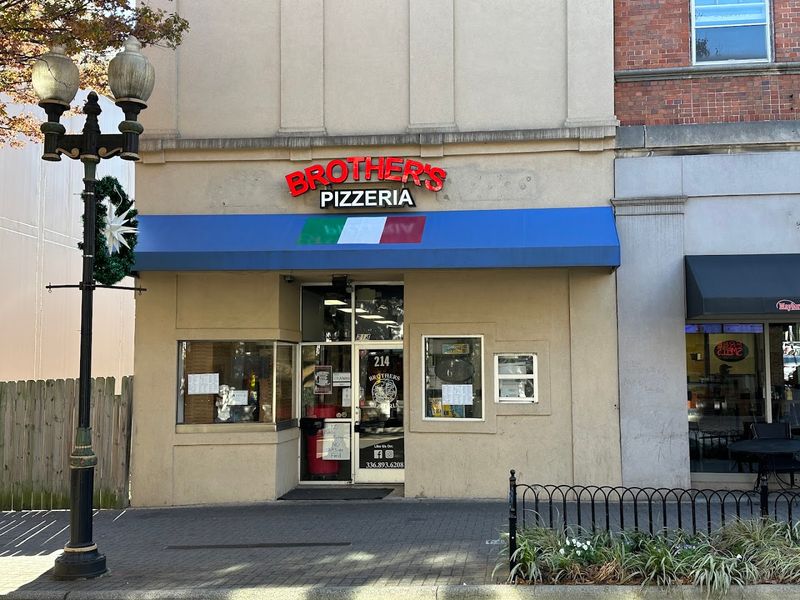 Brothers Pizza (Winston-Salem)