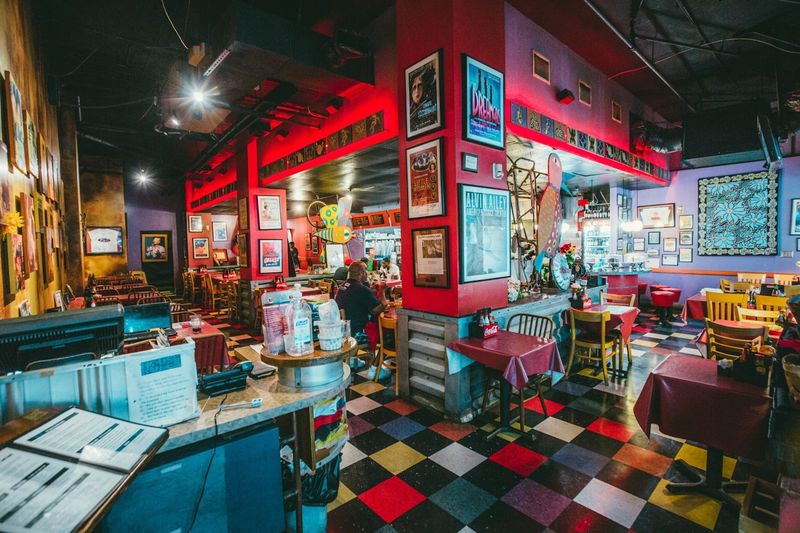 Mert&rsquo;s Heart & Soul - Charlotte