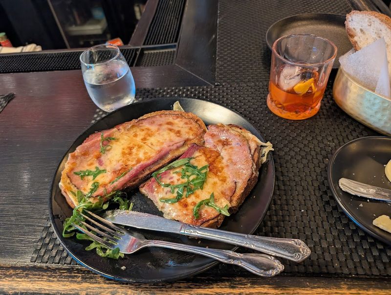 Pain D'Avignon (Hyannis)