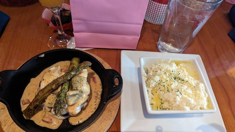 Crawdaddy&rsquo;s Restaurant & Bar