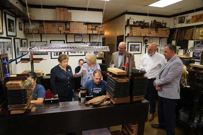 El Titan de Bronze (Miami)