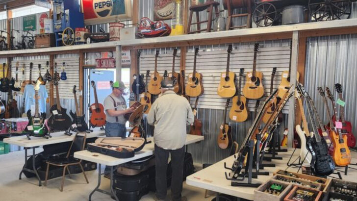Rows of Tents and Tables Stretch Across This Pennsylvania Flea Market Where Deals Are Part of the Experience