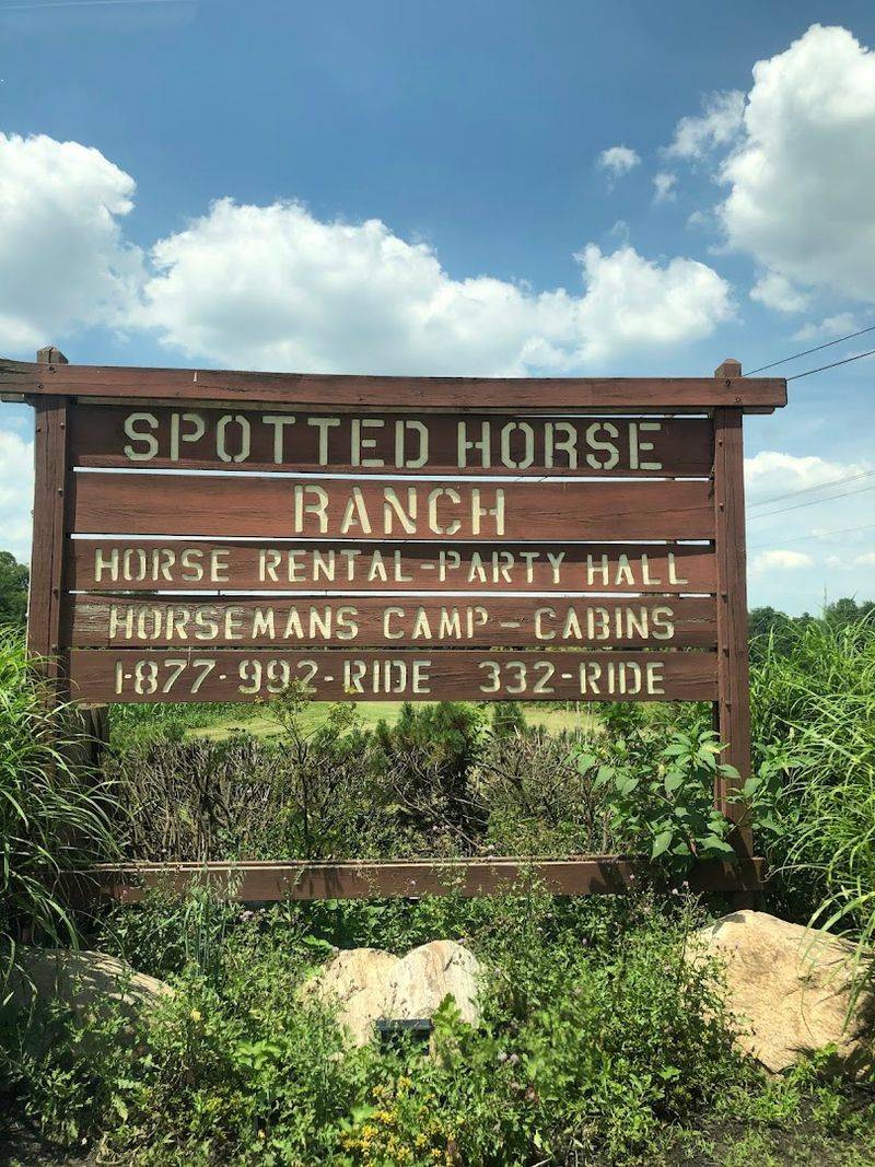 Convenient Location Near Hocking Hills Attractions