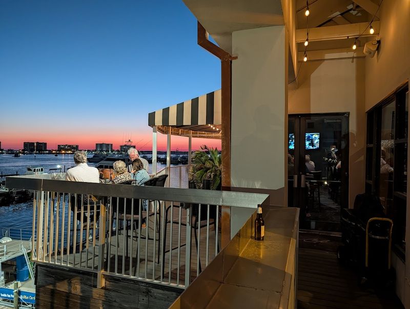 Marina Caf&eacute; &mdash; Destin