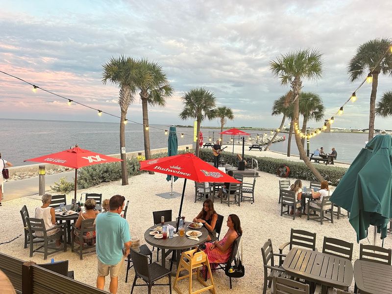 Doc Ford&rsquo;s Rum Bar & Grille (St. Pete Pier)