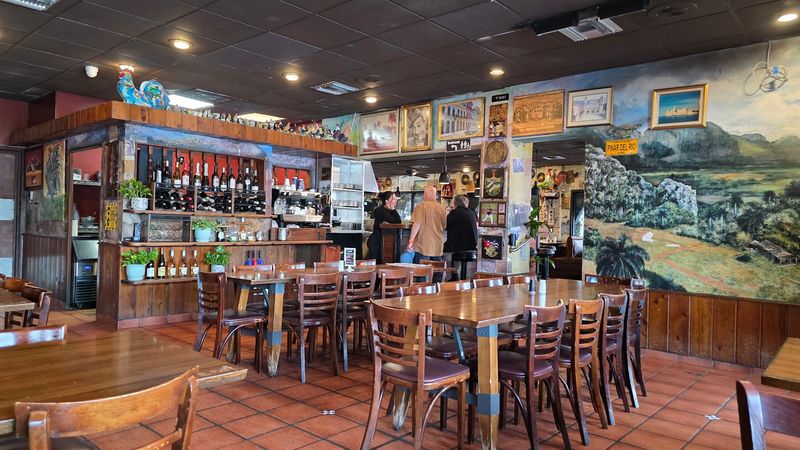 El Pub Restaurant (Miami &ndash; Little Havana)