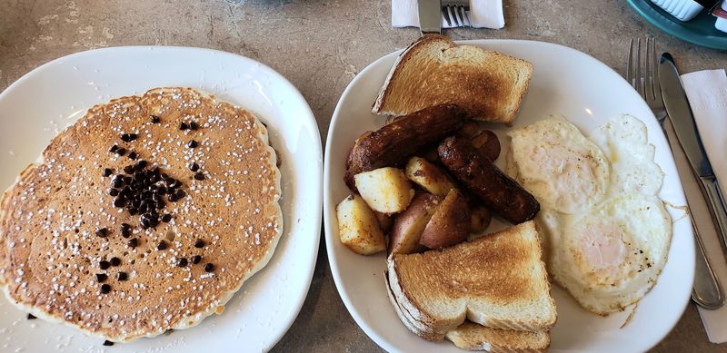 All-Day Breakfast That Keeps Things Nostalgic