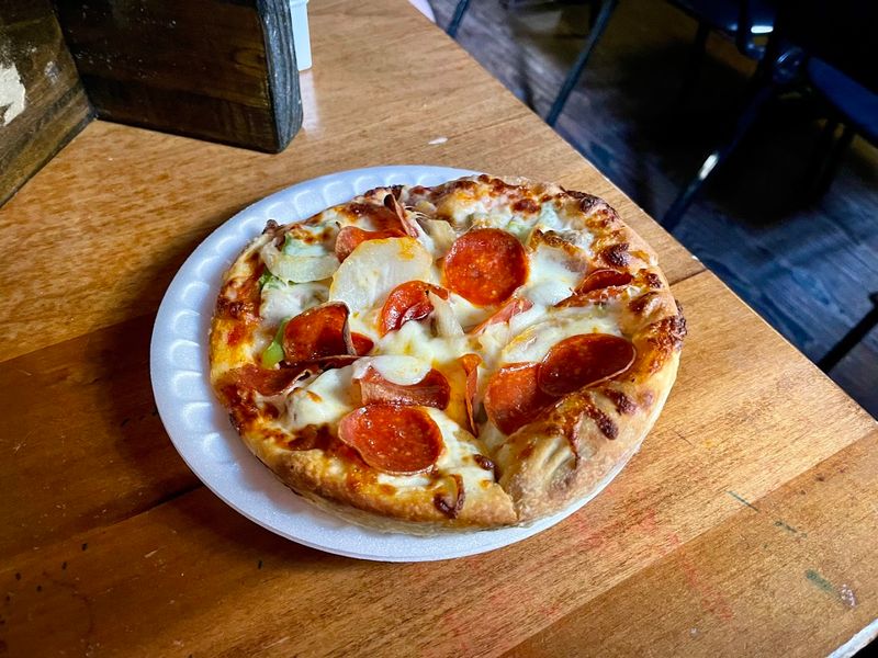 No Name Pub (Big Pine Key) &mdash; Pizza