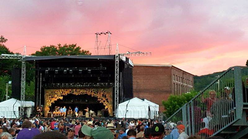 Live Performances and the Music Scene at MASS MoCA