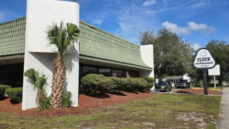 Some of the Best Country Fried Steak in Florida Is Served at This Low-Key Restaurant