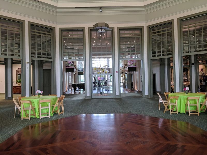 The Convenient Cafe and Amenities