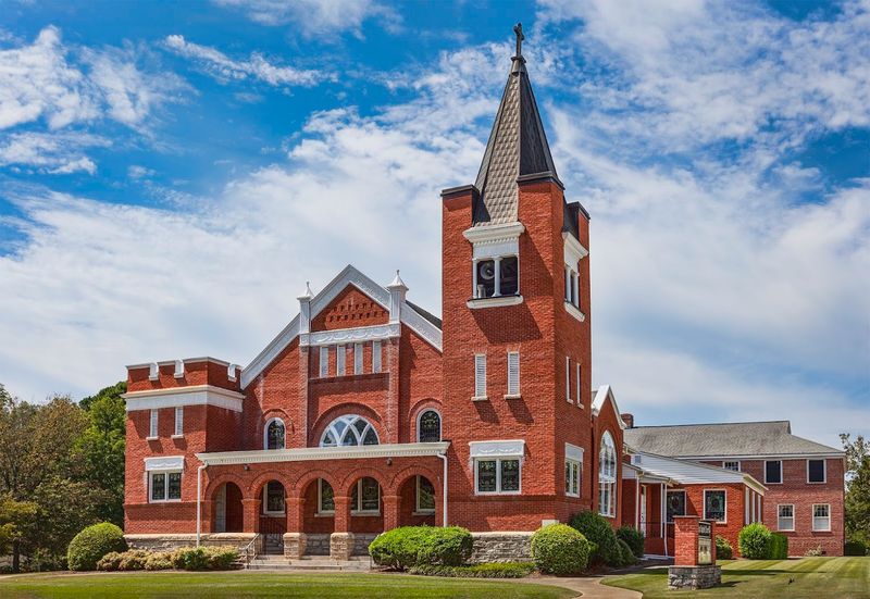 Greensboro's Lake Country Downtown