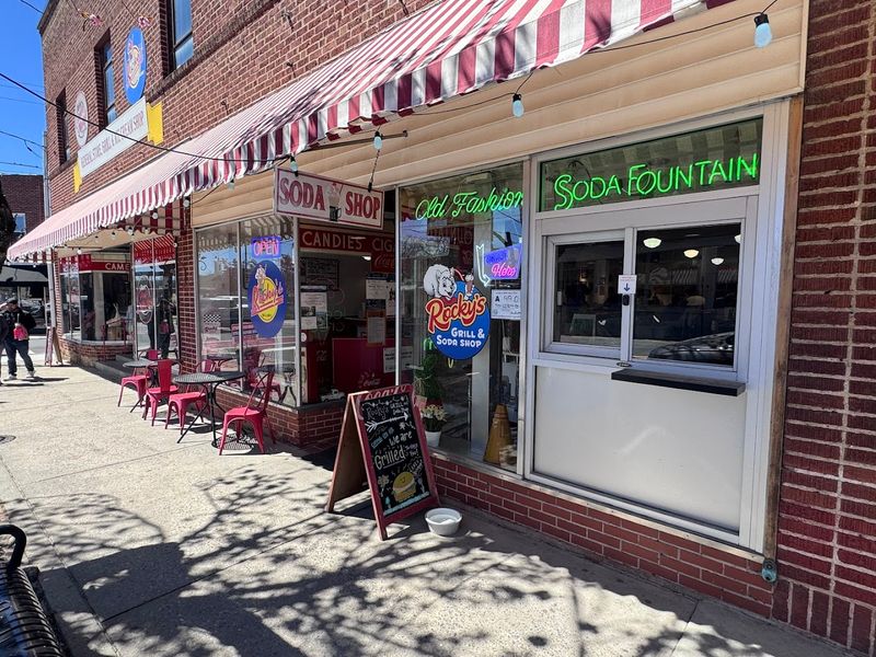 Rocky's Grill & Soda Shop (Brevard)