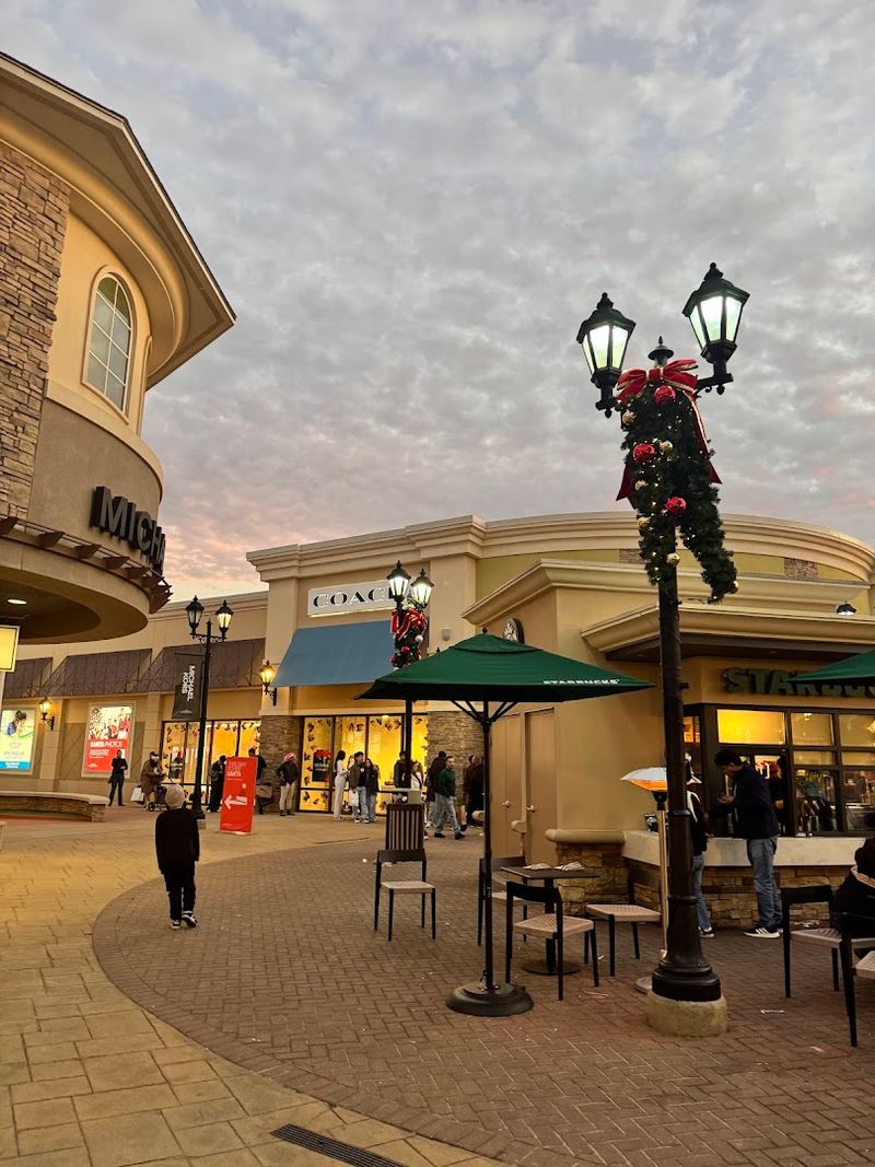 Charlotte Premium Outlets - Charlotte, NC