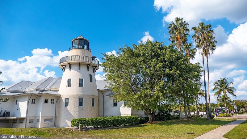 Chokoloskee Island &mdash; A Shell Mound at the Edge of the Everglades
