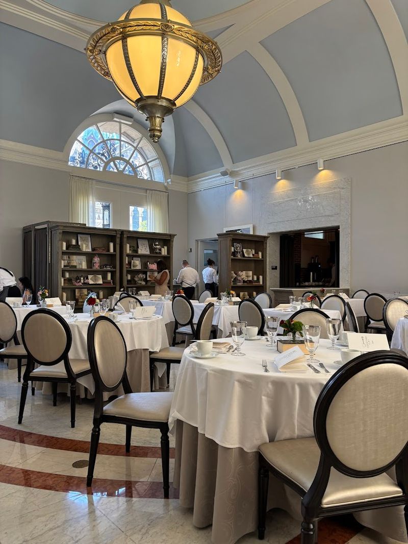 The Courtyard Cafe, Tea Room, and On-Site Dining Options