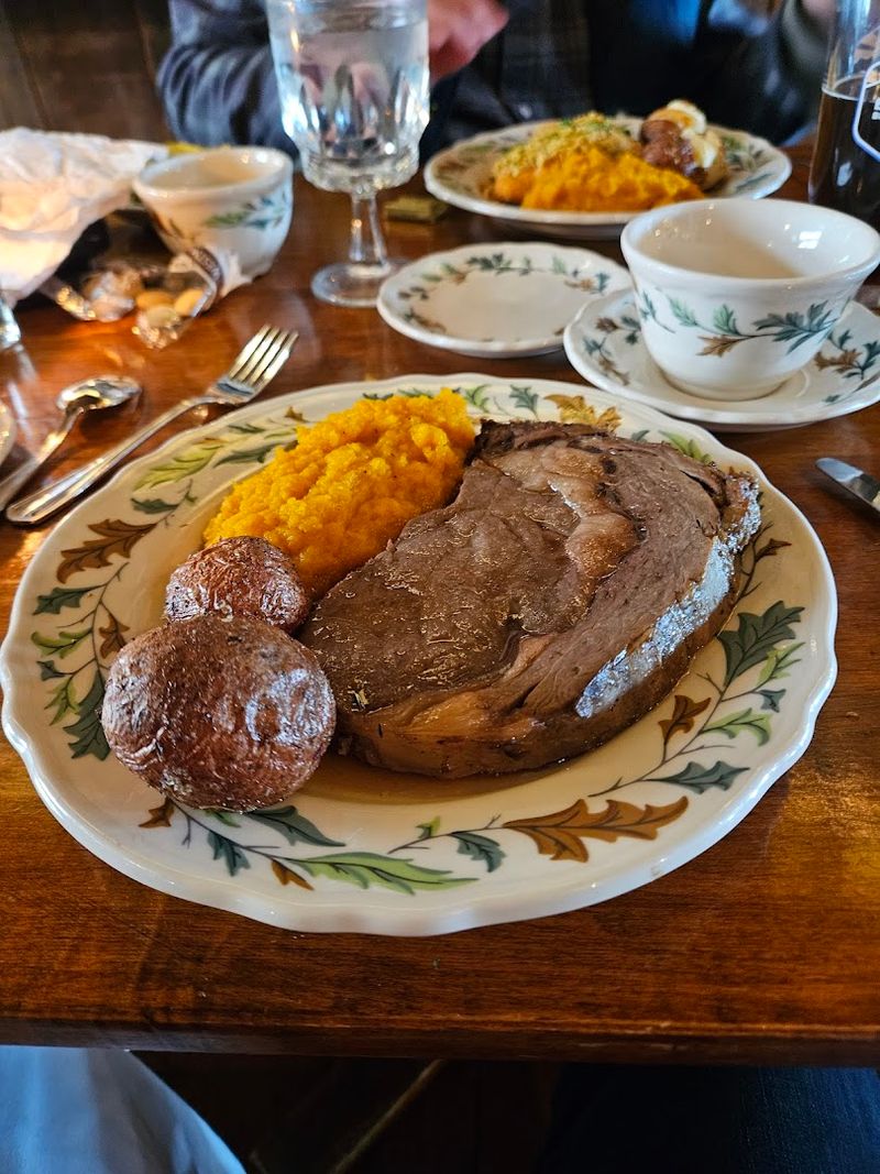 Sunday Brunch and Regular Dinner Service