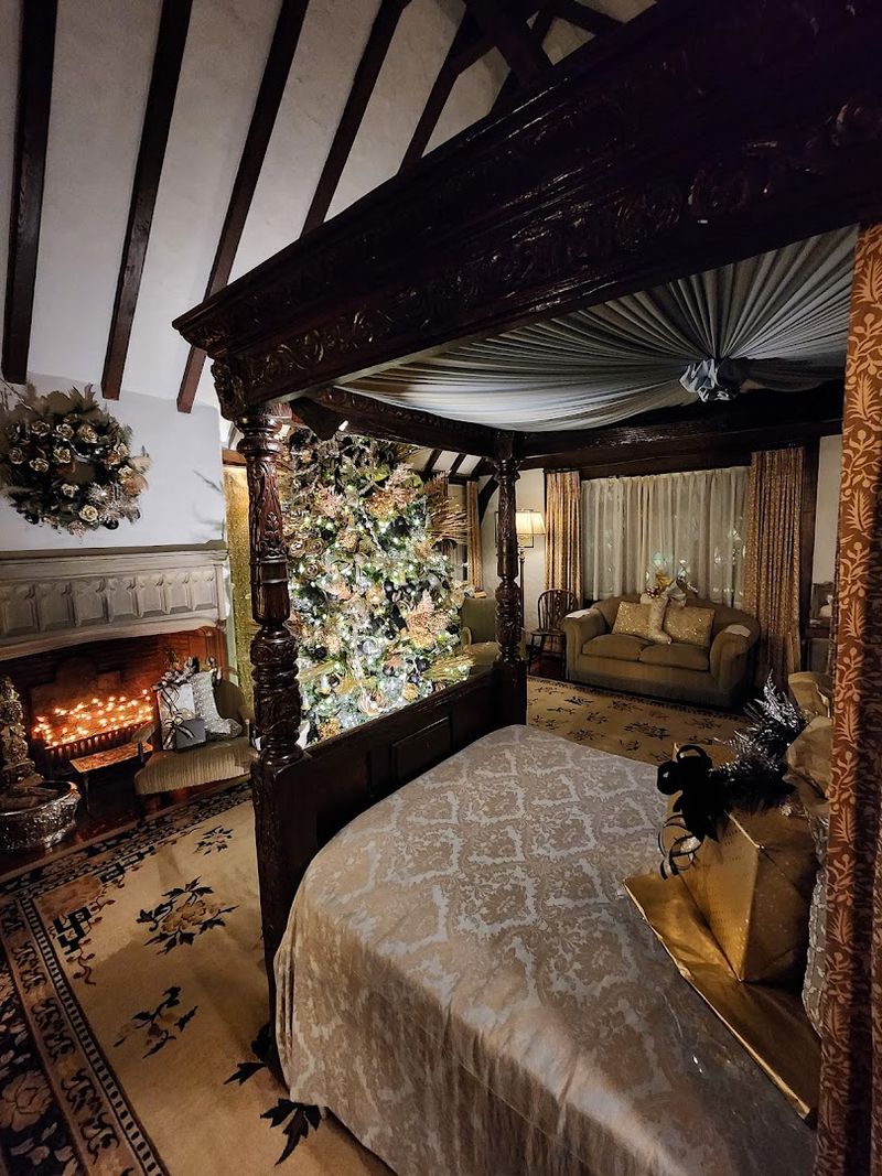 Rooms That Still Feel Personally Occupied