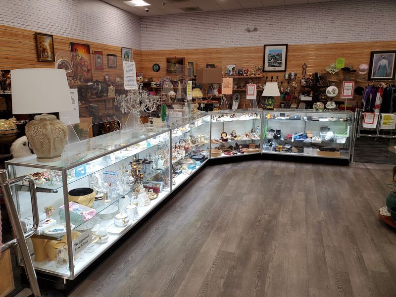 Vintage Finds That Collectors Drive Hours to Score