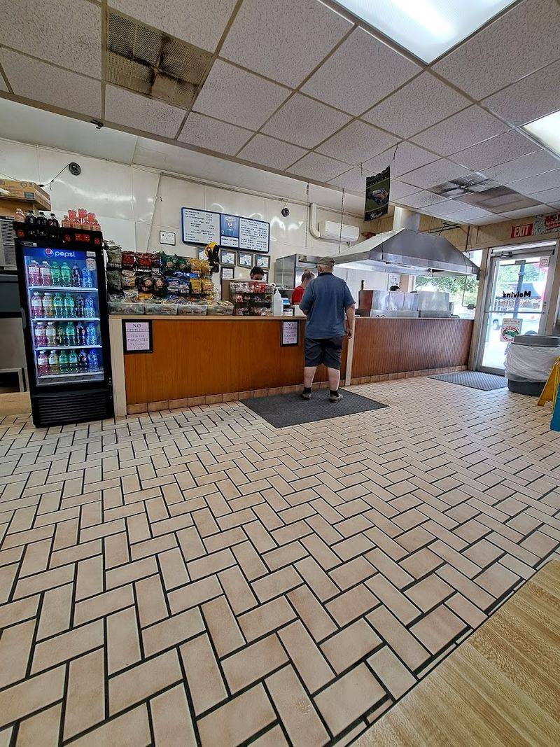 Lightning-Fast Service That Feels Like a Show