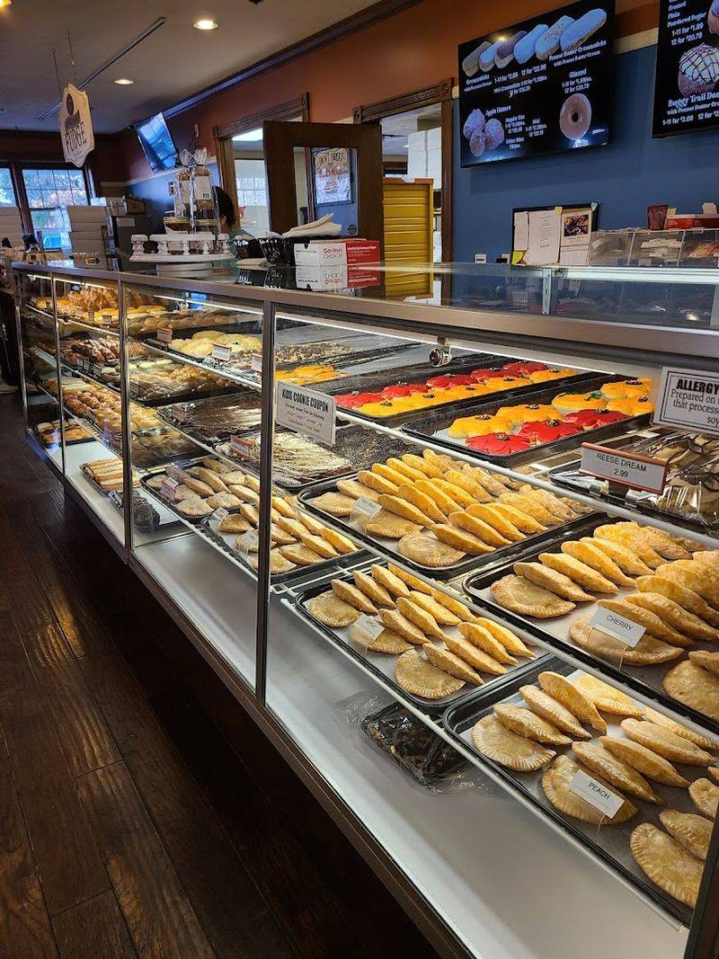 Fresh-Baked Bread and Signature Sides