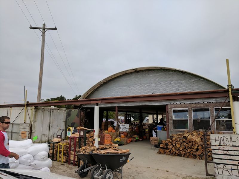 The Farm Store: Local Produce and Goods Worth Browsing