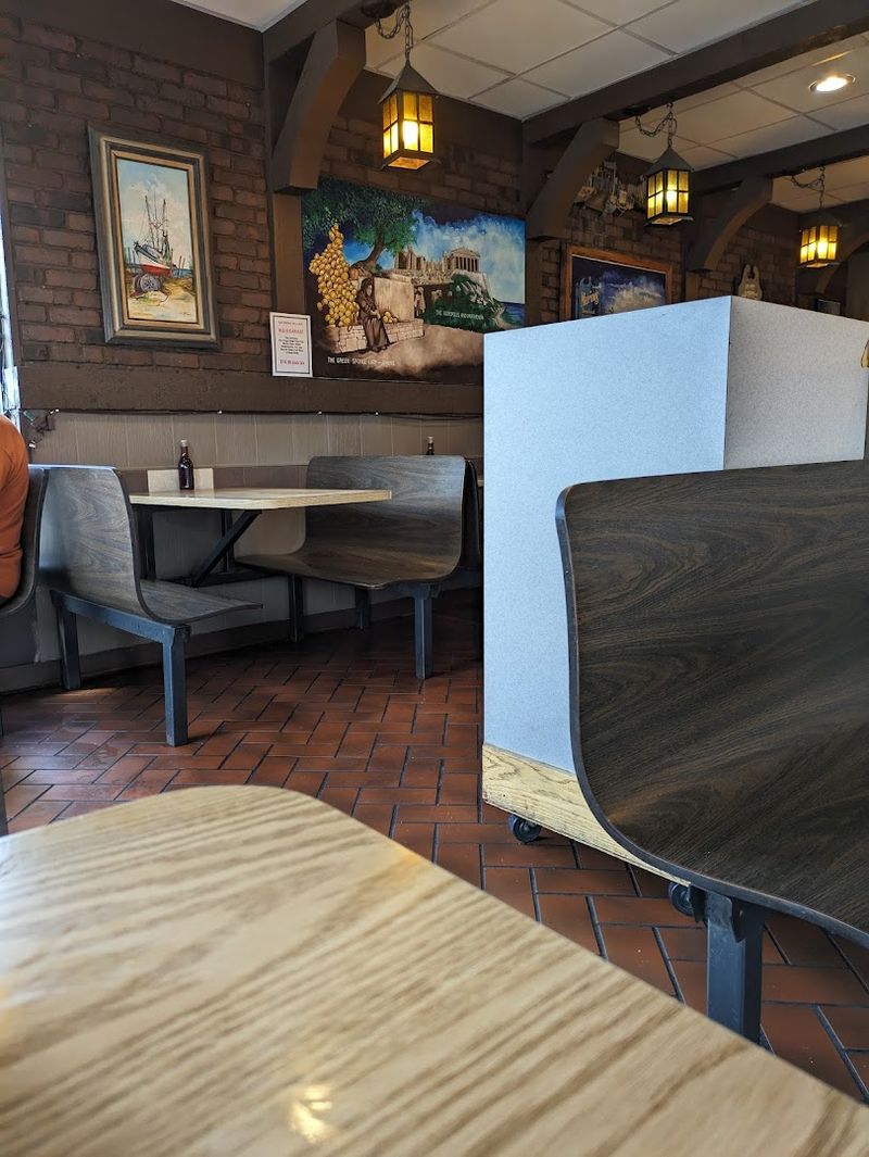 A Direct Link to the Arthur Treacher's Legacy