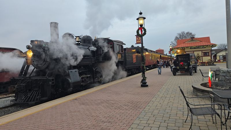 Strasburg Railroad — The Oldest Short-Line Railroad in the Country Still Running Steam