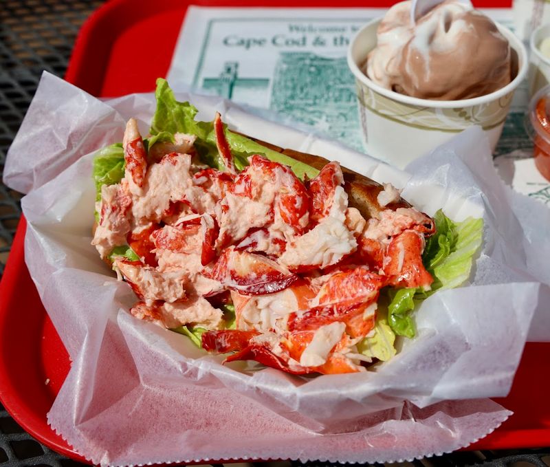 The Lobster Roll Keeps It Classic, No Frills Needed