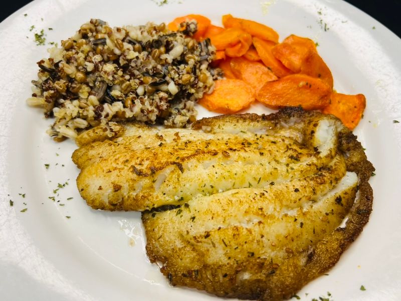 Island Hotel & Restaurant