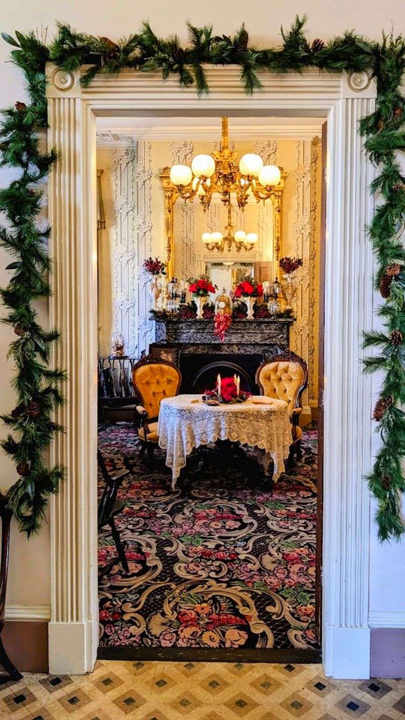 Special Seasonal Tours: Christmas at Wheatland