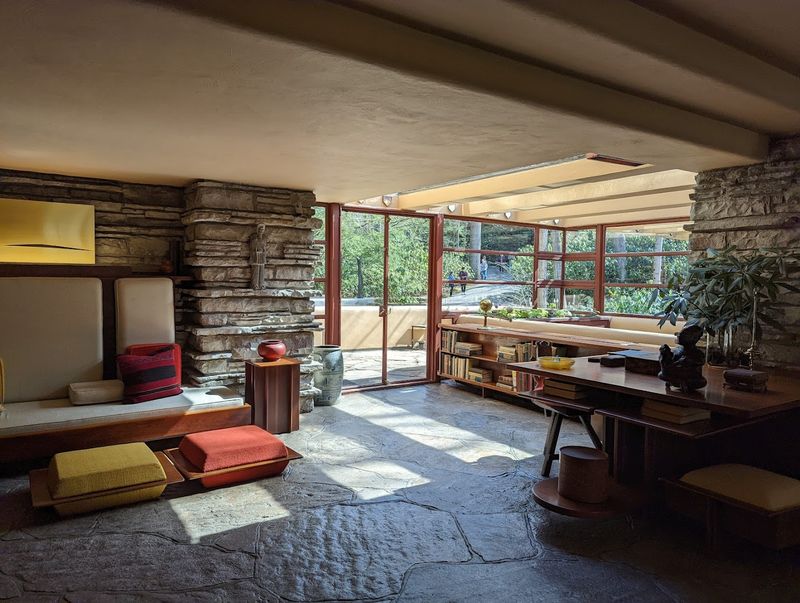 Organic Architecture and the Philosophy of Living with Nature