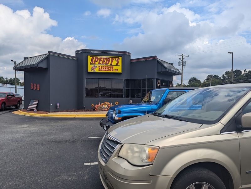 Still Serving Cars the Old-School Way