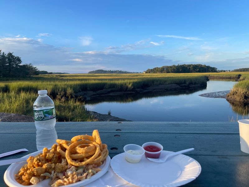 The Marshside Location That Makes Every Meal Magical