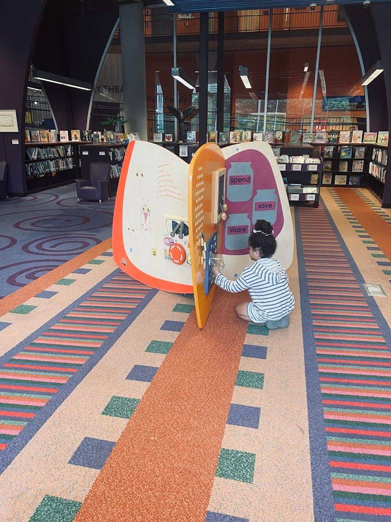 Studio i and Multimedia Labs Spark Creativity