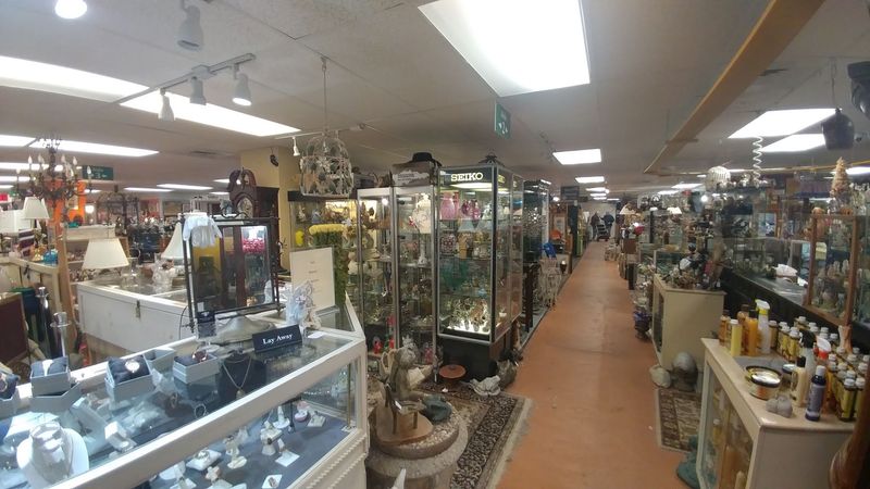 Over 100 Vendor Booths Under One Roof