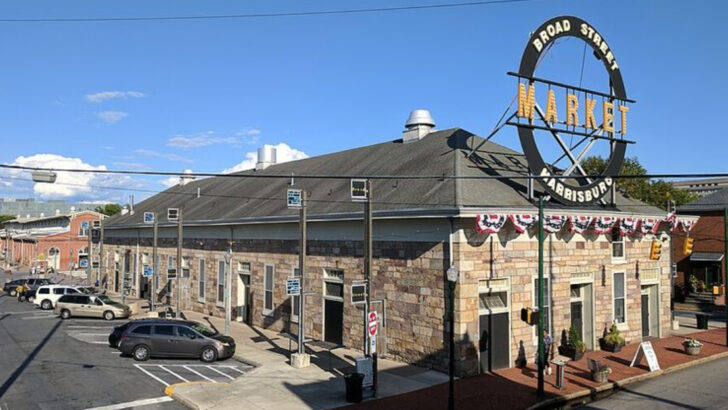 The Oldest Public Market In America Still Sells Produce Under A Pennsylvania Stone Roof From 1860