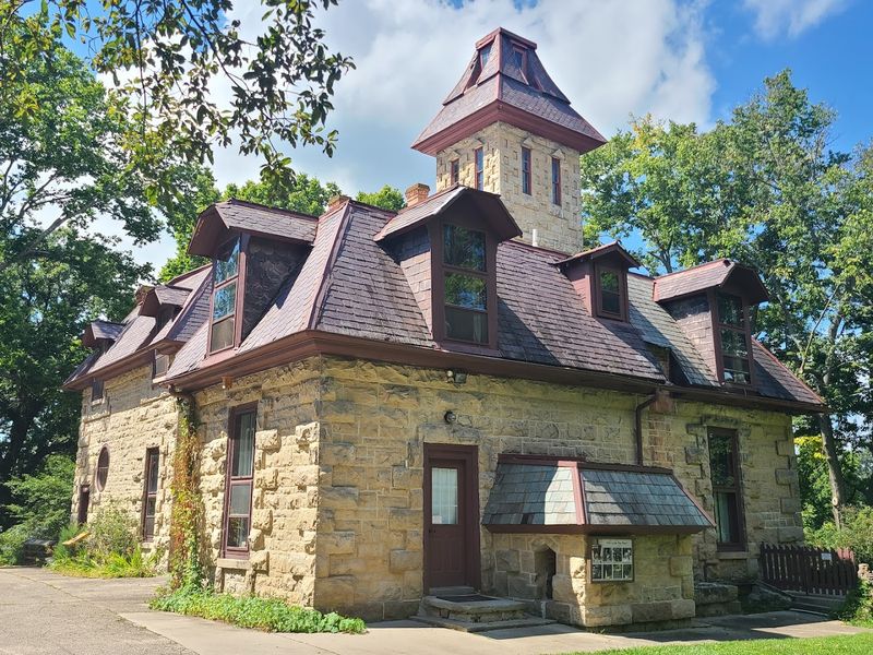 Mac-A-Cheek Castle: Abner Piatt's Norman-Style Masterpiece