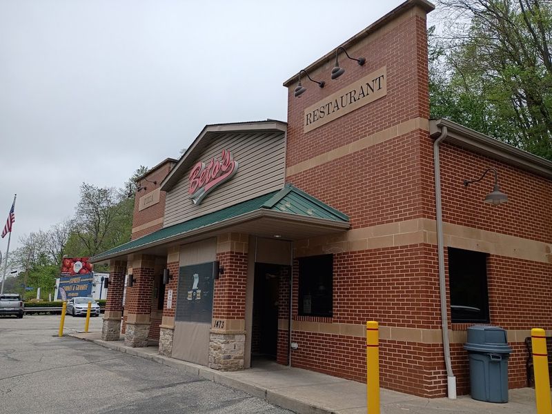 A Pittsburgh Pizza Institution Since 1953